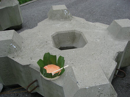 家族へのミヤゲをヤケ食い