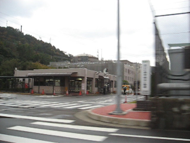 敦賀原発正門前